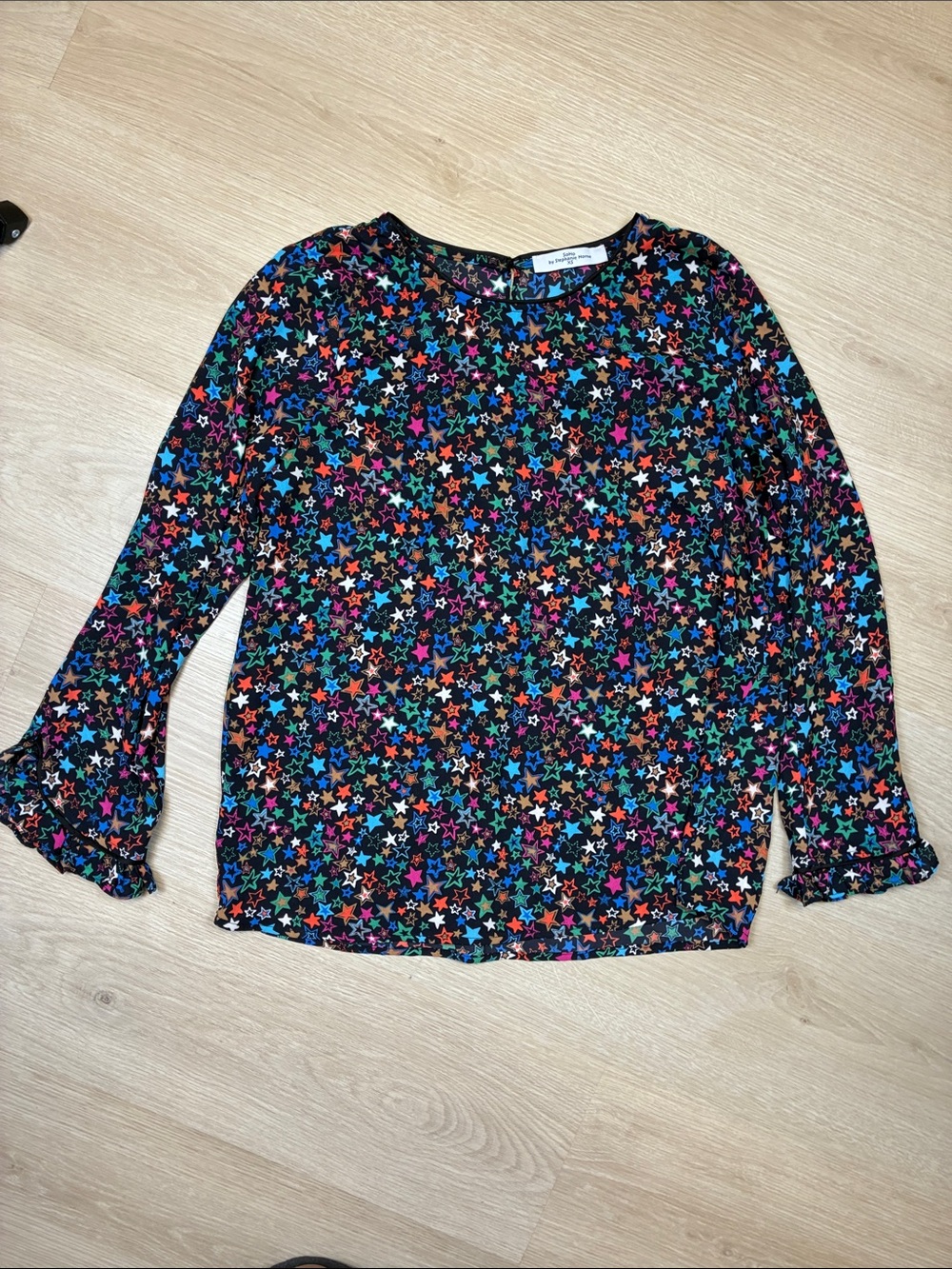 Soho Stephanie Horne Women's Multicolor Star Print Long-Sleeve Blouse
